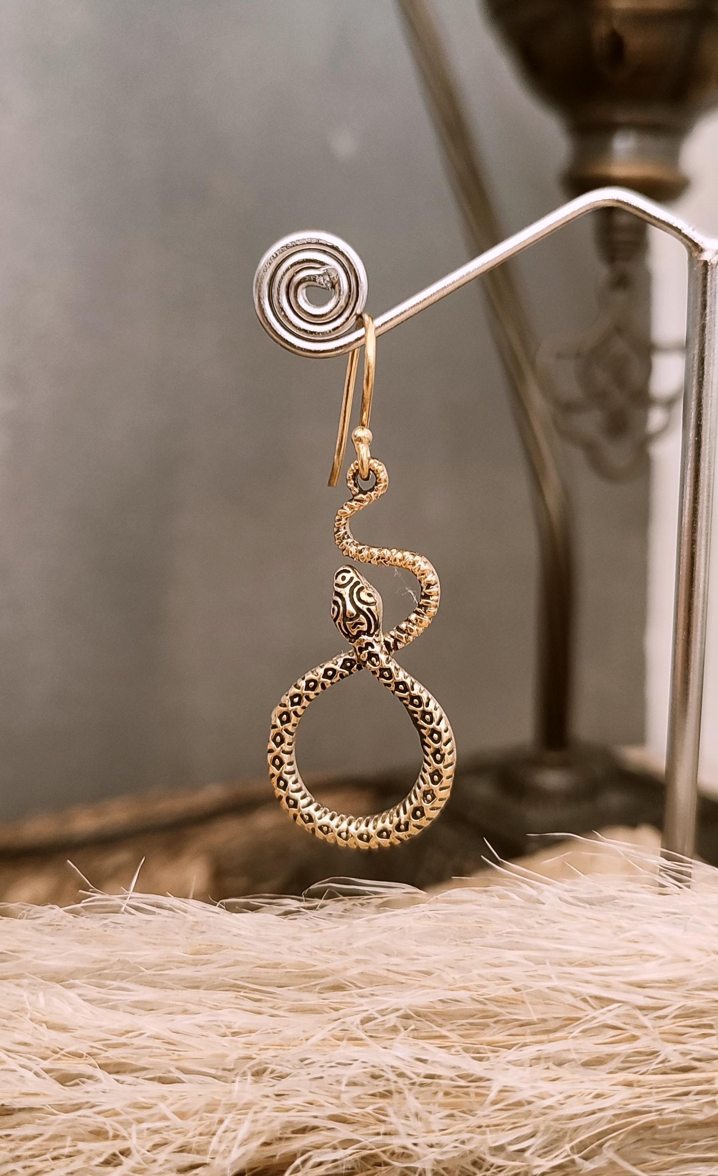 BOUCLES D OREILLES SEPENTINE