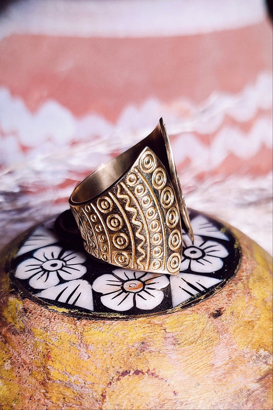 BAGUE ETHNIQUE LAITON