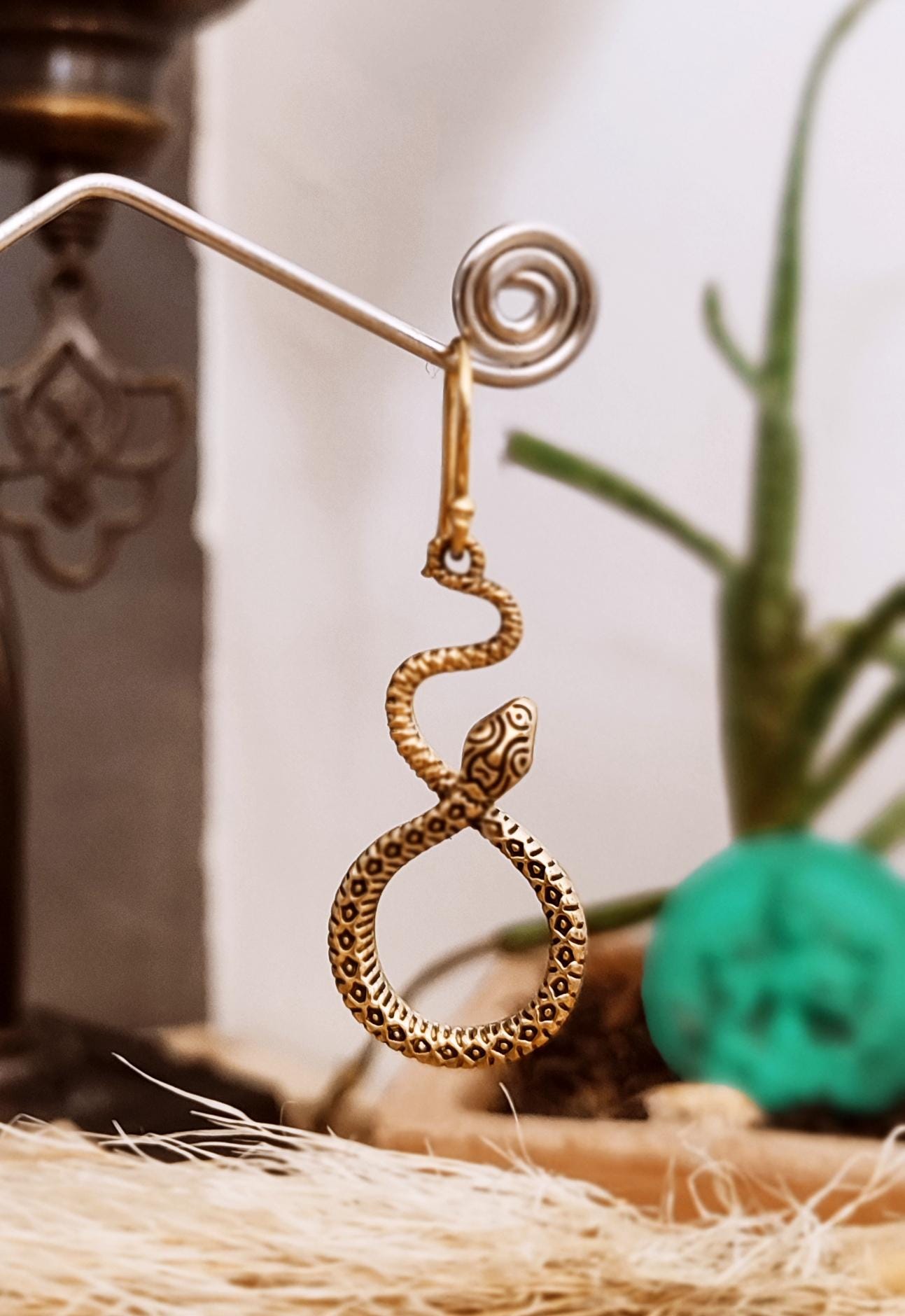 BOUCLES D OREILLES SEPENTINE