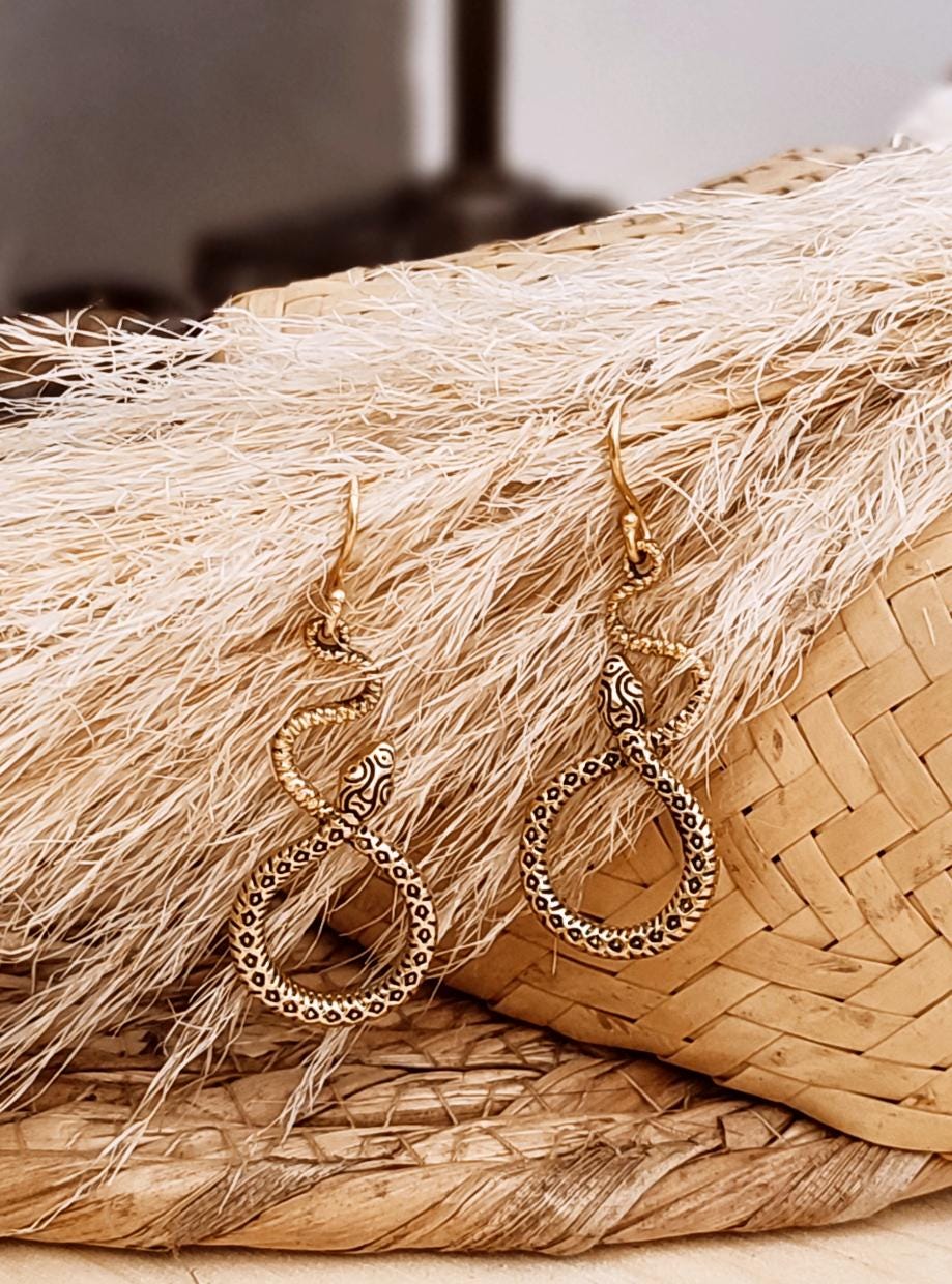 BOUCLES D OREILLES SEPENTINE