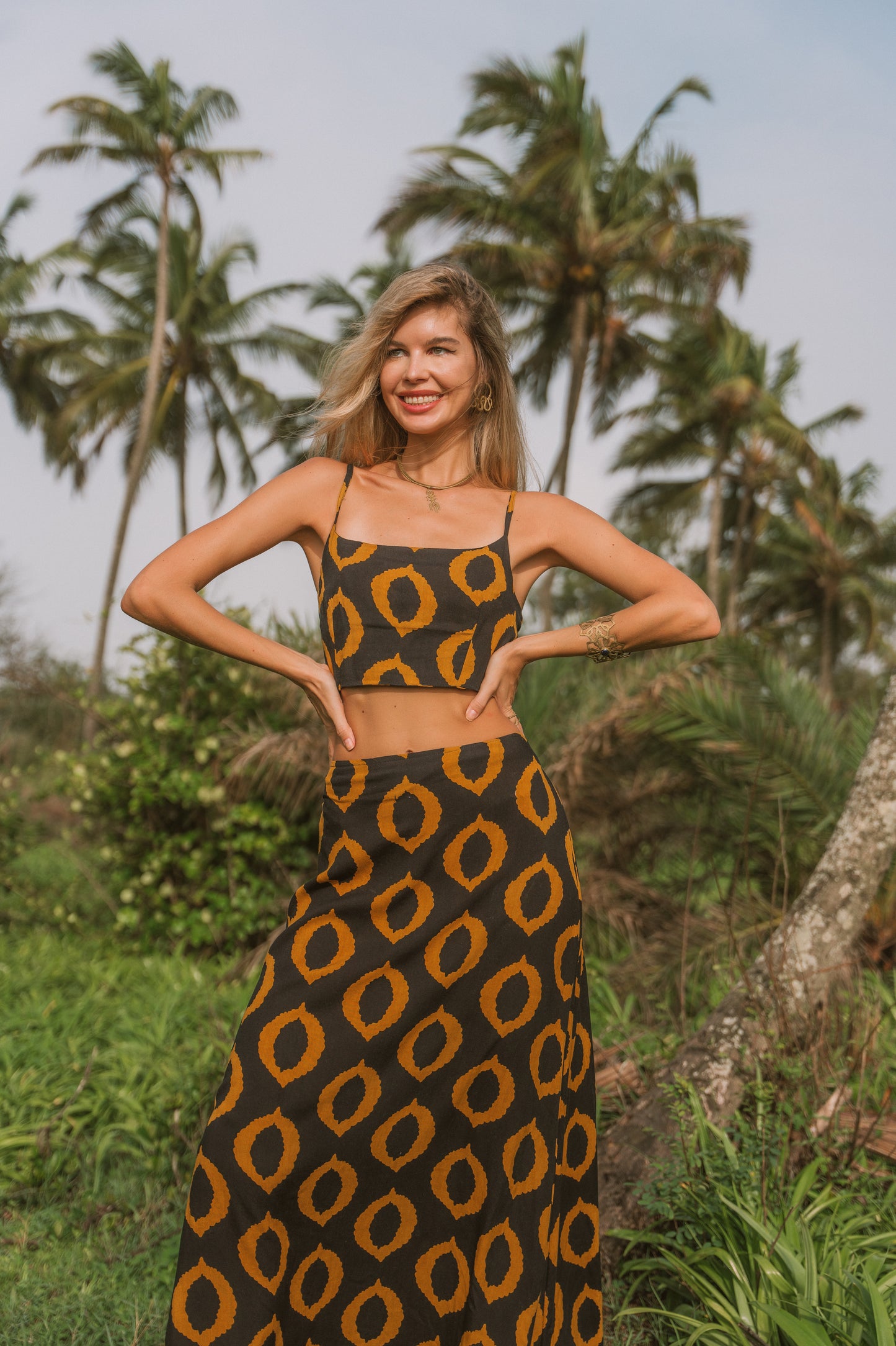 ENSEMBLE ETHNIQUE IKAT
