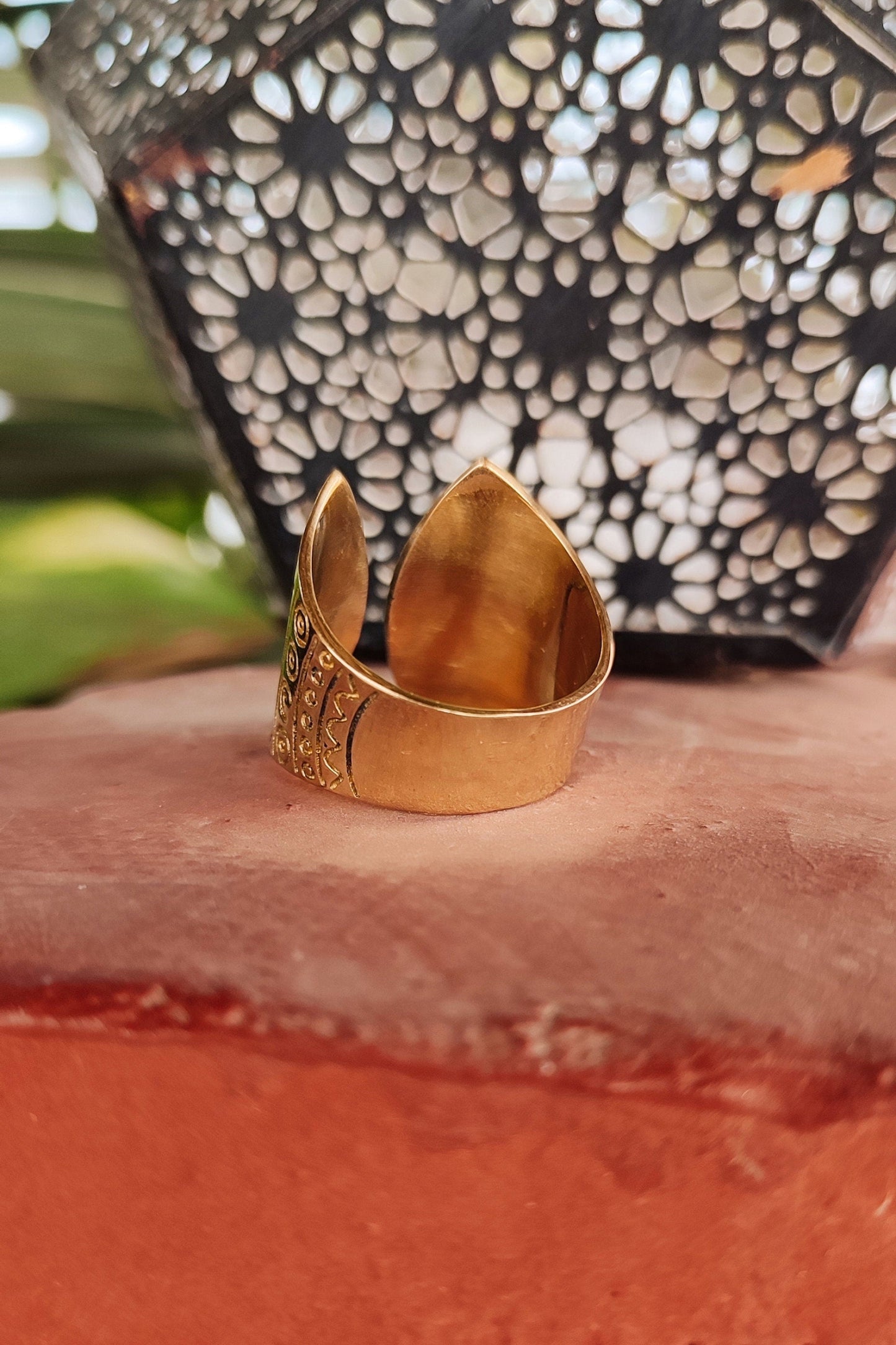 BAGUE ETHNIQUE LAITON