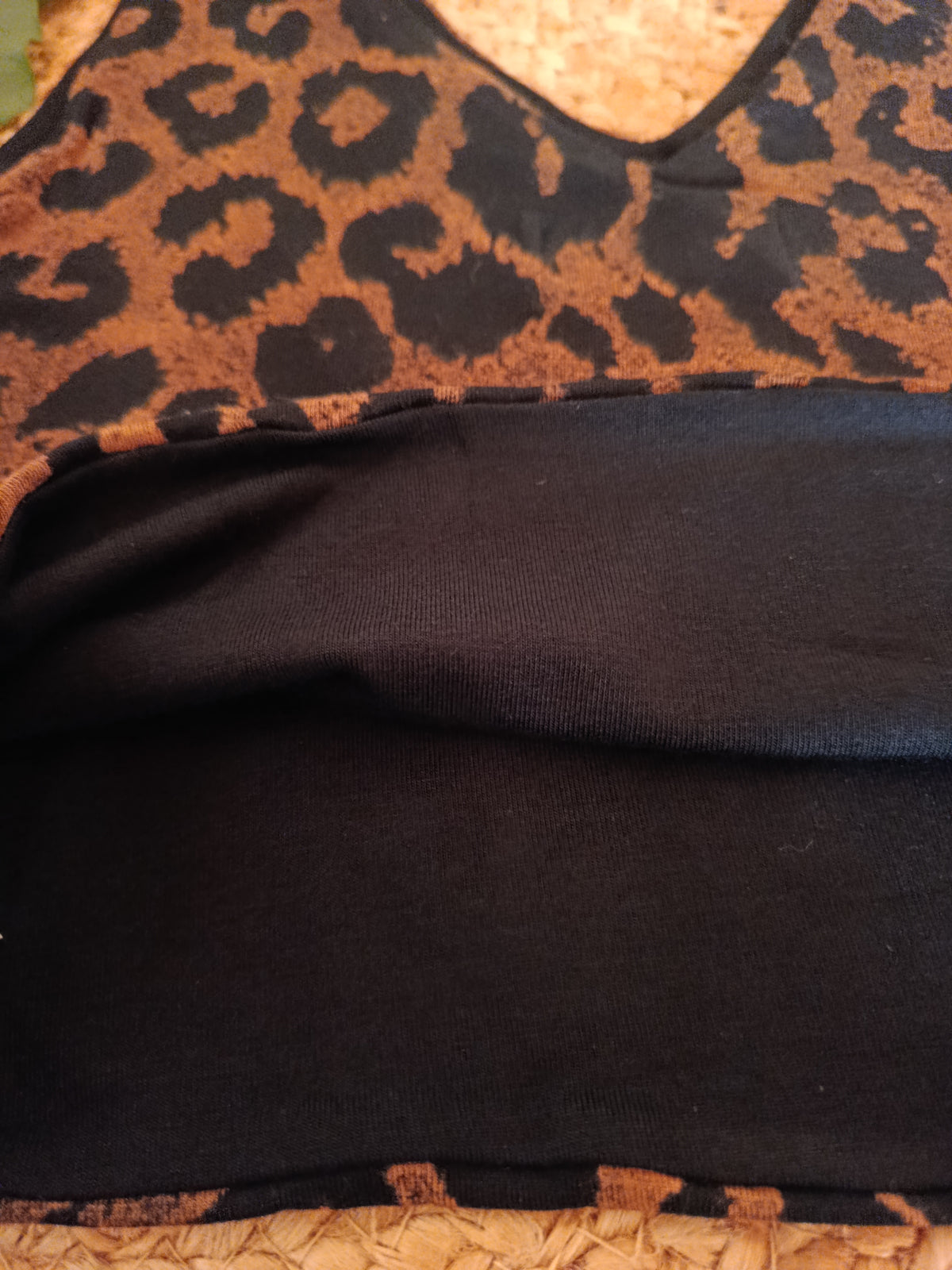 CROP TOP V LEOPARD MARRON
