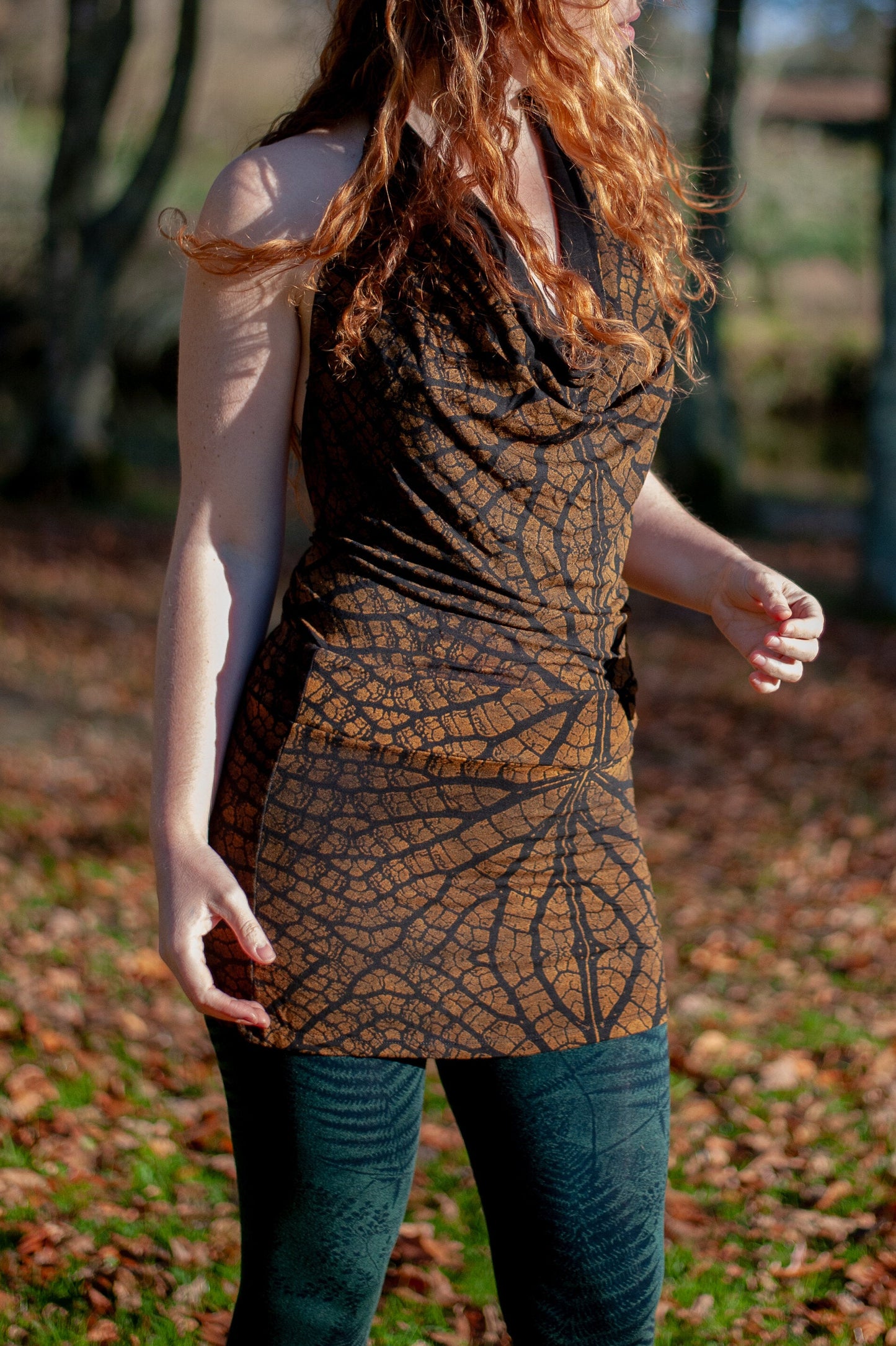 ROBE DOS NU VISCOSE JUNGLE MARRON