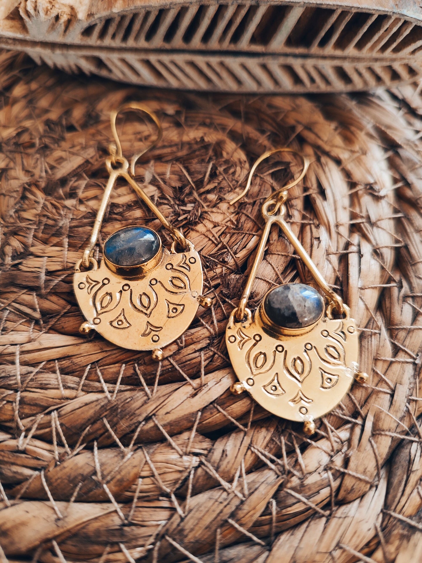 boucles pendantes bohème- boucles d' oreilles labradorite- cadeau pour elle