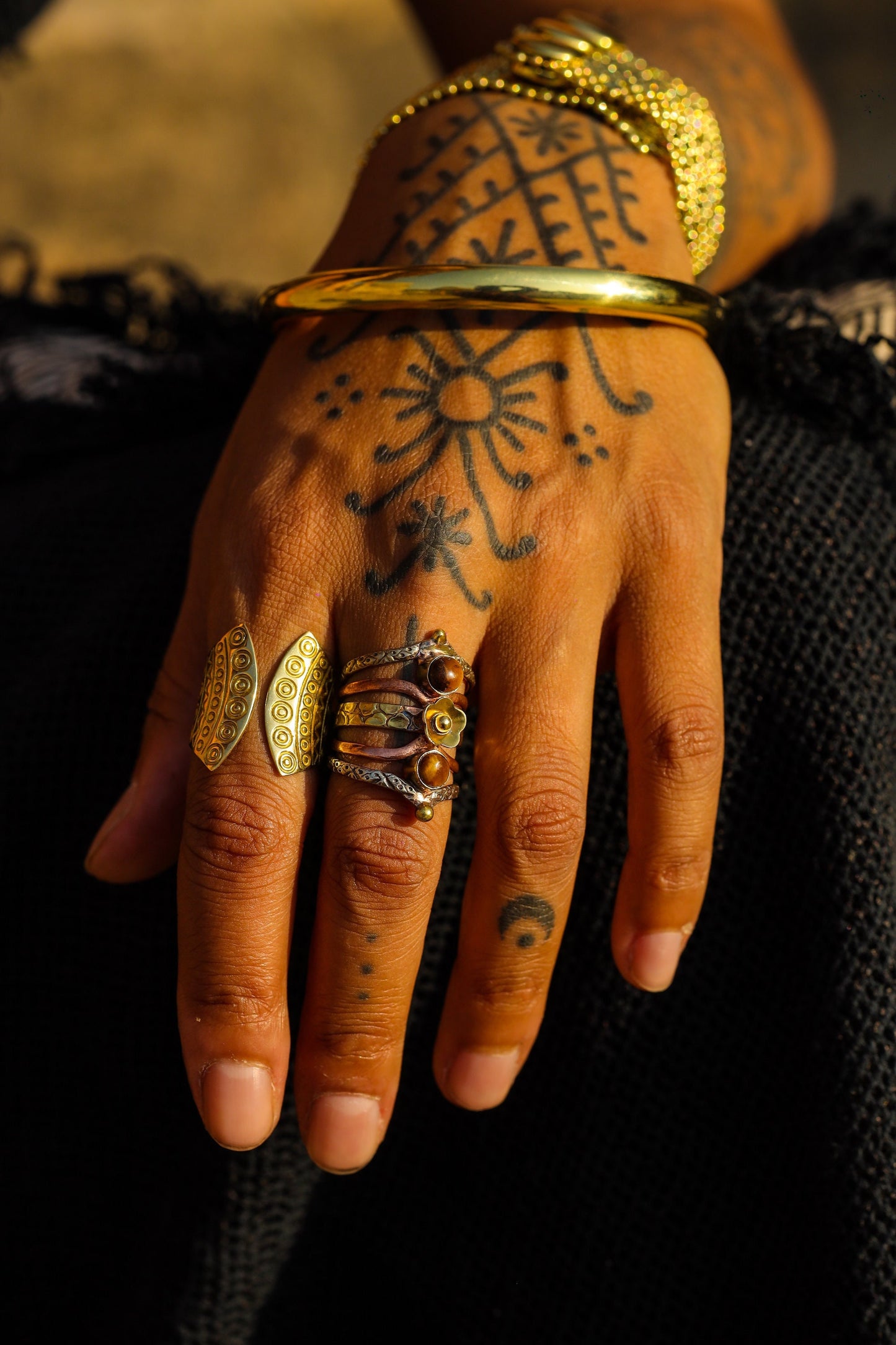 BAGUE ETHNIQUE LAITON